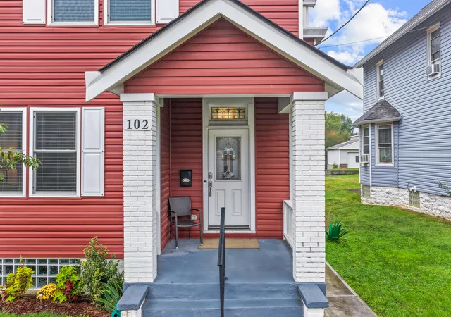 Photo 2 of Single family home for sale at 102 W Walnut St, Southgate, KY 41071 | MLS# 647025 | Listing updated on 2026-10-05
