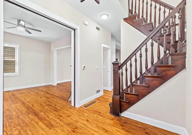 Photo 3 of Single family home for sale at 102 W Walnut St, Southgate, KY 41071 | MLS# 647025 | Listing updated on 2026-10-05