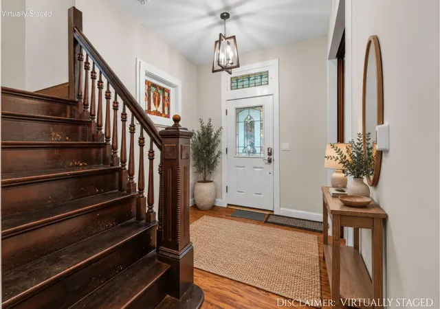 Photo 3 of Single family home for sale at 102 W Walnut St, Southgate, KY 41071 | MLS# 647025 | Listing updated on 2026-10-05