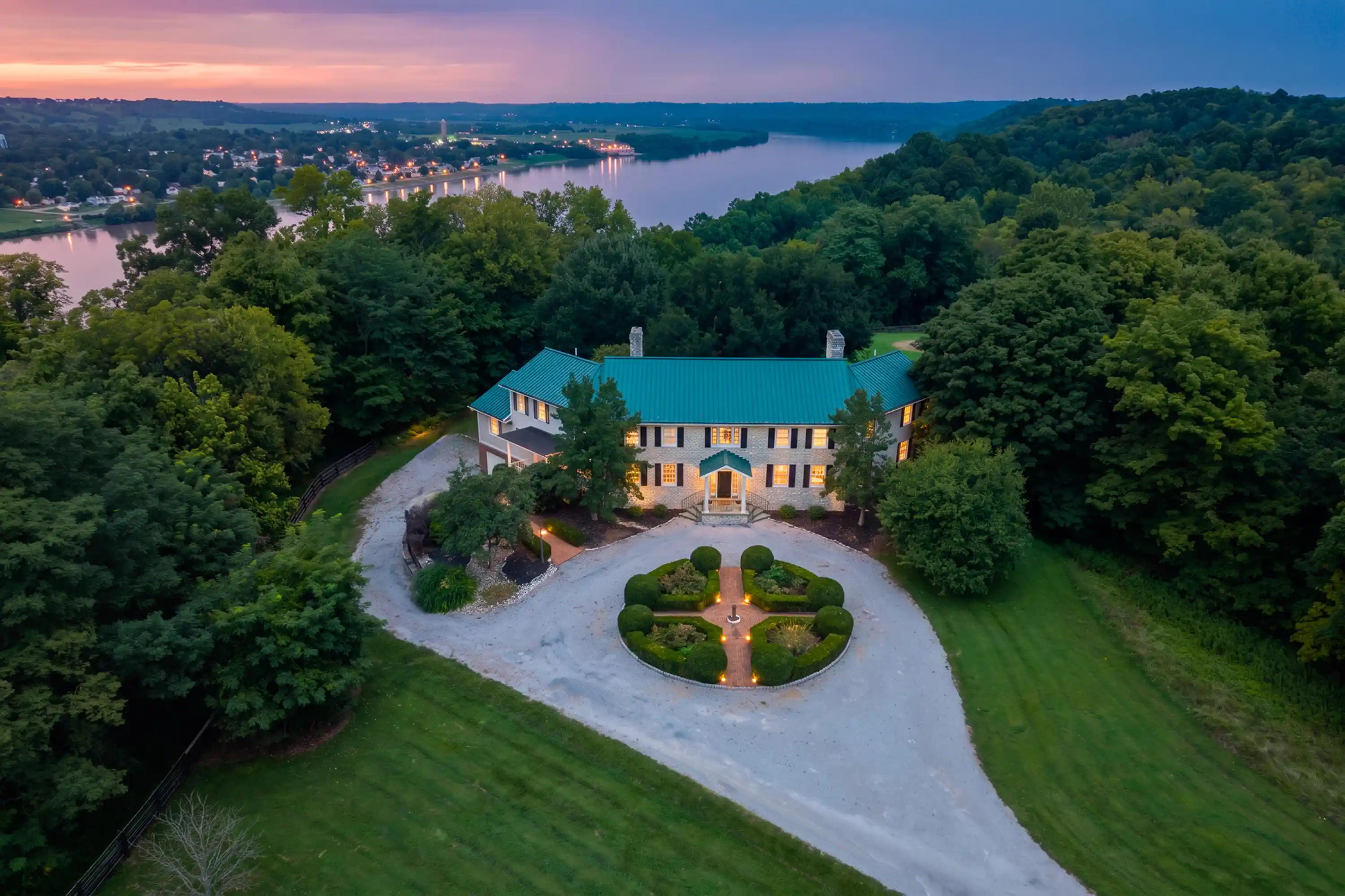 Photo 1 of Mansion for sale at 11213 E Bend Rd, Union, KY 41091 | MLS# 647056 | Listing updated on 2026-09-28