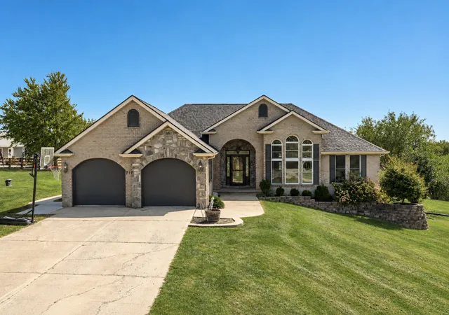 Photo 1 of Single family home for sale at 715 Heritage Dr, Sparta, KY 41086 | MLS# 647410 | Listing updated on 2026-10-28