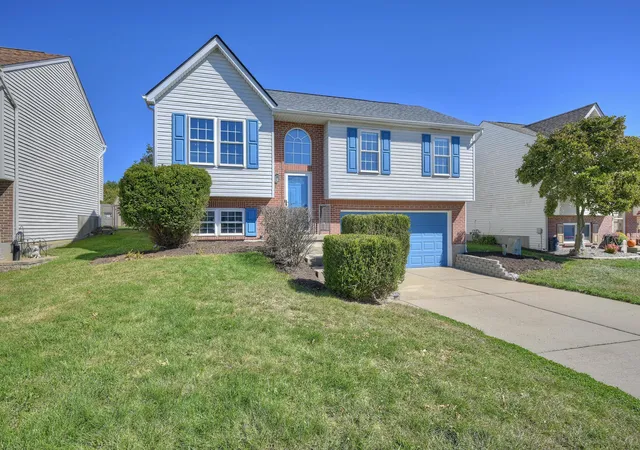 Single family home for sale at 3700 Jonathan Dr, Hebron, KY 41048 | MLS# 647403