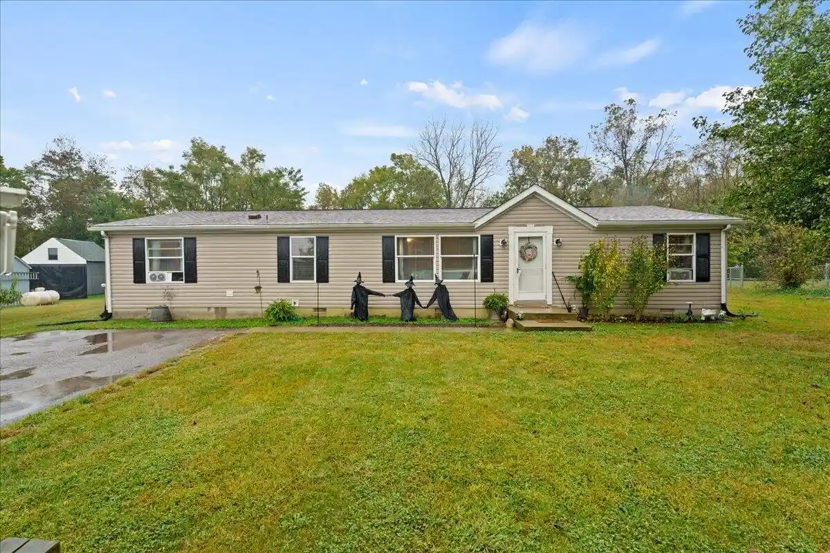 Single family home for sale at 130 Willow Pointe Dr, Glencoe, KY 41046 | MLS# 647314