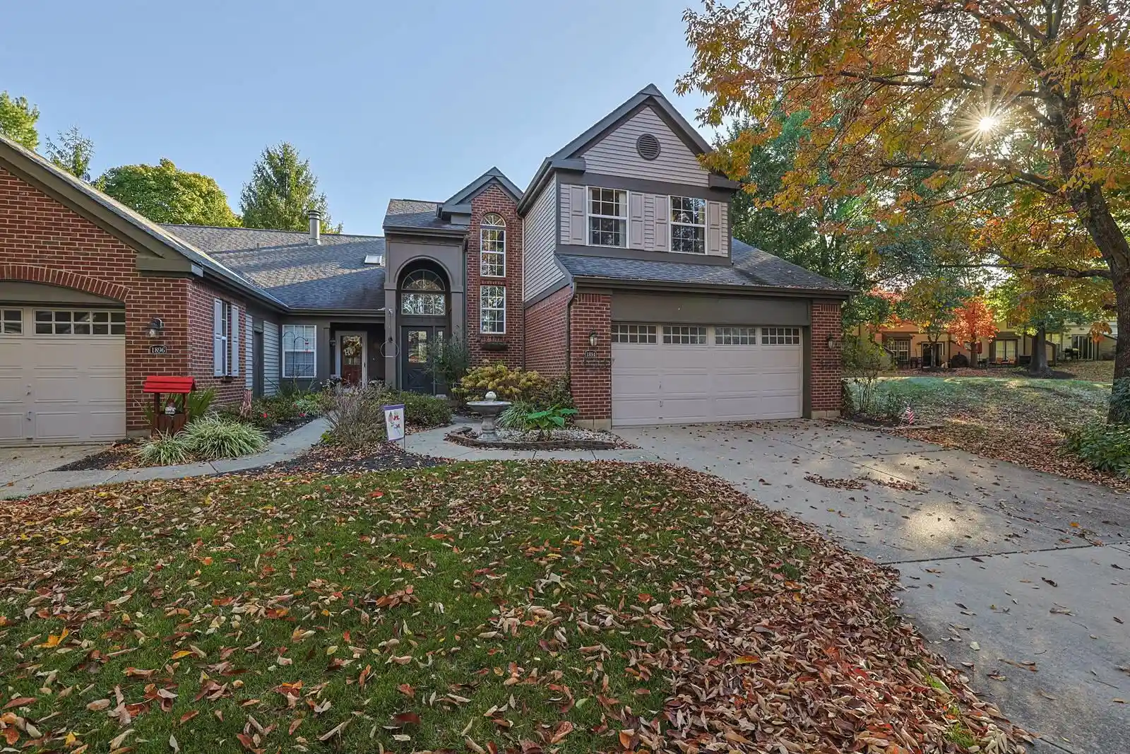 Listing Photo 1 - Condo for sale in 1894 Cliffview Ln located at 1894 Cliffview Ln, Florence, KY 41042 - Unit 1894 Cliffview Ln