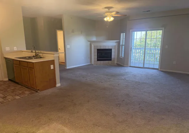 Listing Photo 1 - Condo for sale in building located at 146 Saddlebrook Ln, Florence, KY 41042 - Unit #584