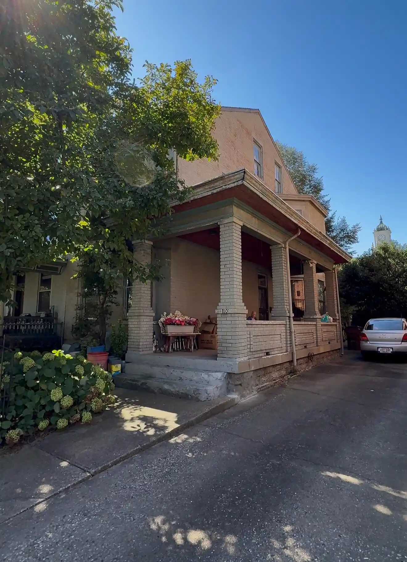 Photo 1 of Sale Pending at 810 York St, Newport, KY 41071 | MLS# 647500 | Listing updated on 2026-10-13