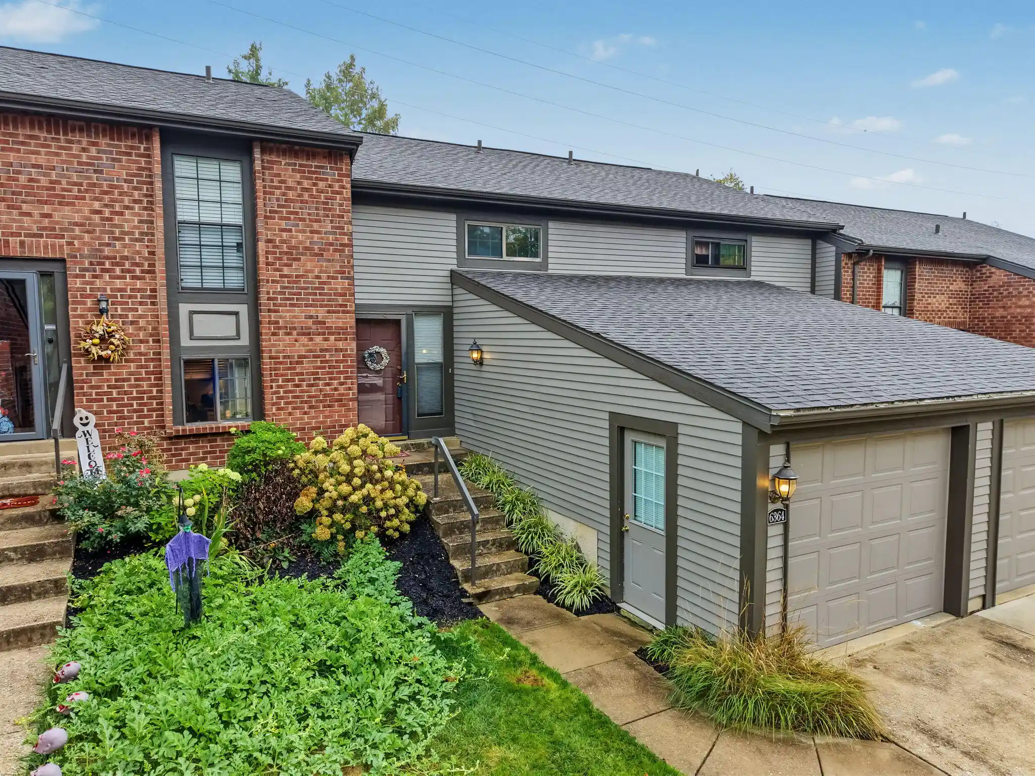 Townhouse for sale at 6364 Cliffside Dr, Florence, KY 41042 | MLS# 647514
