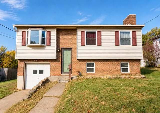 Single family home for sale at 33 Sheridan Dr, Alexandria, KY 41001 | MLS# 647833