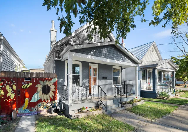 Photo 1 of Single family home for sale at 604 W 33rd Street, Covington, KY 41015 | MLS# 647612 | Listing updated on 2026-10-26