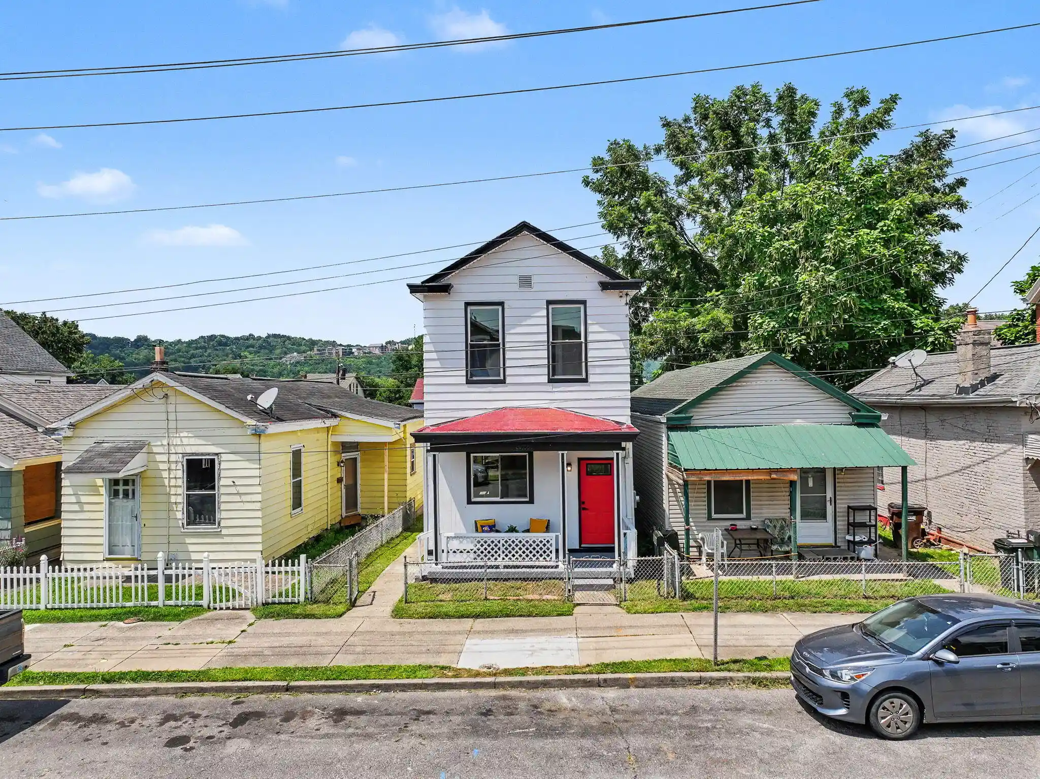 Single family home for sale at 412 Oak St, Ludlow, KY 41016 | MLS# 647995