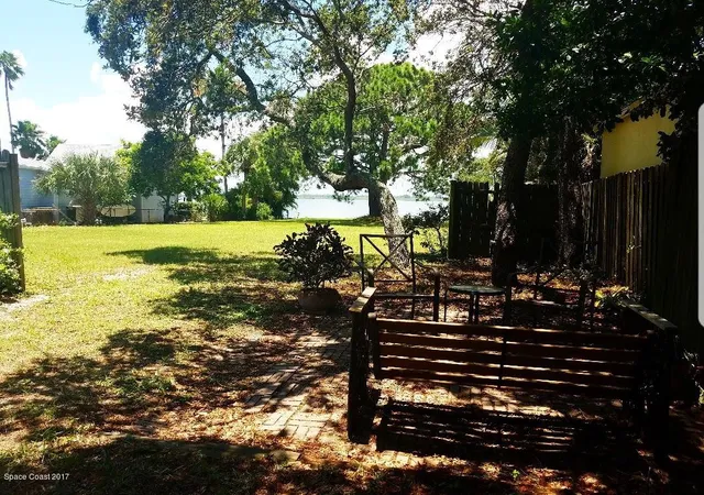 Photo 3 of Single family home for sale at 1095 Newfound Harbor Dr, Merritt Island, FL 32952 | MLS# 885572 | Listing updated on 2026-05-07