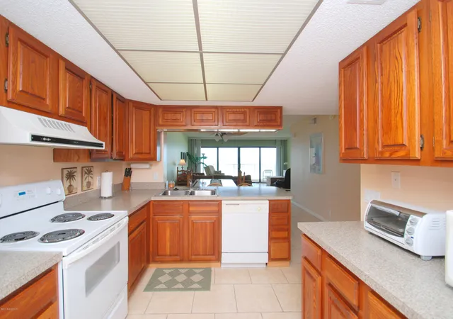 Photo 1 of Condominium at 55 N 4Th St #507, Cocoa Beach, FL 32931 | MLS# 704786 | | Sold on 2014-10-30
