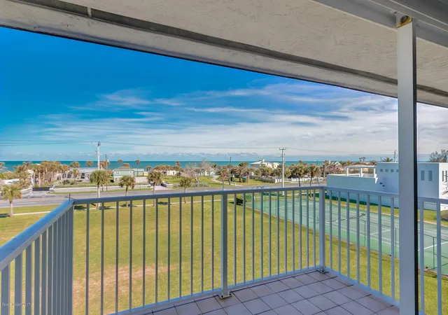 Photo 4 of Condominium at 2150 N Hwy A1A #409, Indialantic, FL 32903 | MLS# 796804 | | Sold on 2017-11-10