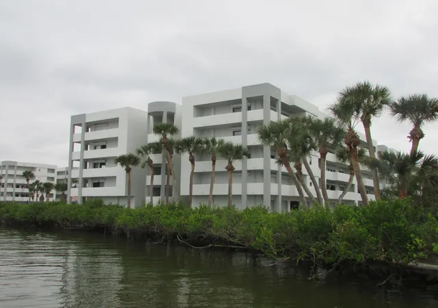 Condominium at 5011 Dixie Hwy Ne #A309, Palm Bay, FL 32905 | MLS# 810777 | | Sold on 2018-05-24