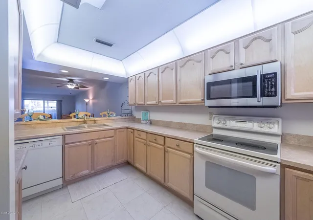 Photo 4 of Condominium at 2150 N Hwy A1A #109, Indialantic, FL 32903 | MLS# 831584 | | Sold on 2019-05-30