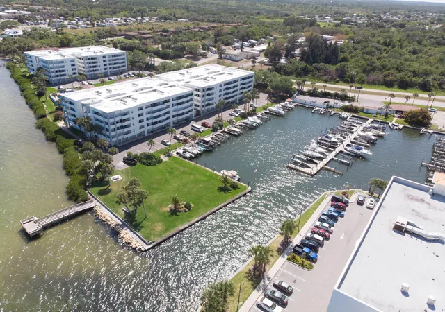 Condominium at 5011 Dixie Hwy Ne, Palm Bay, FL 32905 | MLS# 873049 | | Sold on 2020-07-14