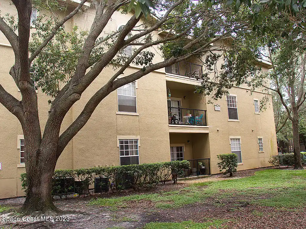Listing Photo 2 - Condo for sale in 1341 Arbor Vis Loop located at 1341 Arbor Vis Loop, Lake Mary, FL 32746 - Unit #301