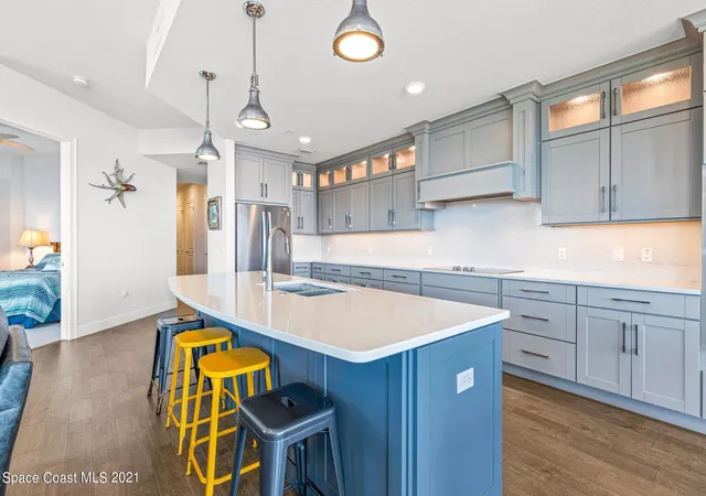Photo 4 of Condominium at 1725 N Hwy A1A #202, Indialantic, FL 32903 | MLS# 906803 | | Sold on 2021-08-18