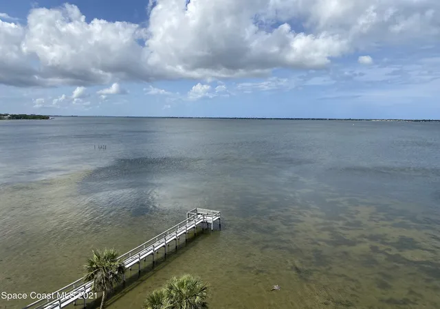 Condominium at 4975 Dixie Hwy Ne #702, Palm Bay, FL 32905 | MLS# 913629 | | Sold on 2021-10-18