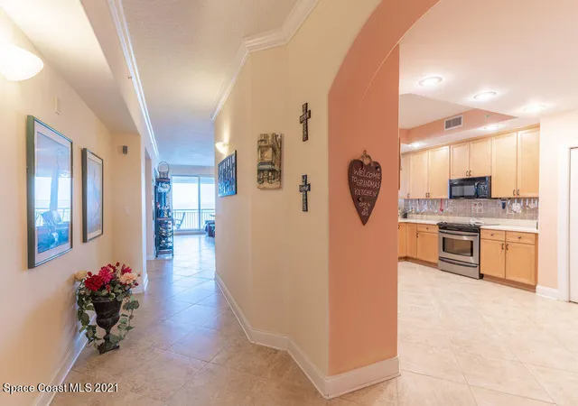 Photo 3 of Condominium at 4975 Dixie Hwy Ne #702, Palm Bay, FL 32905 | MLS# 913629 | | Sold on 2021-10-18