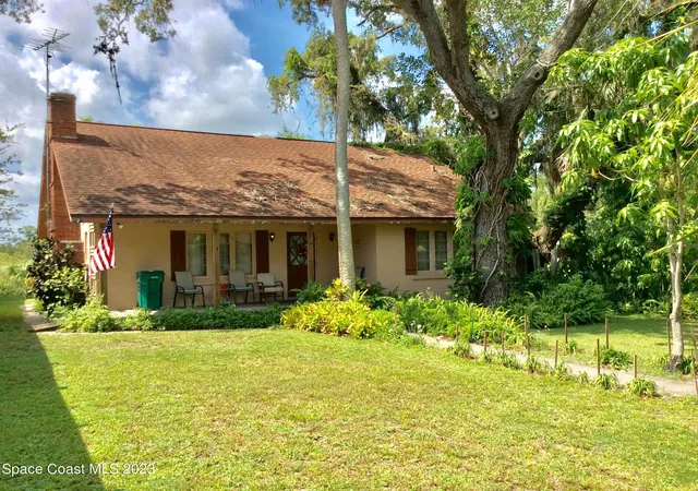 Single family home for sale at 511 E Melbourne Ave, Melbourne, FL 32901 | MLS# 970177 | Listing updated on 2024-10-20