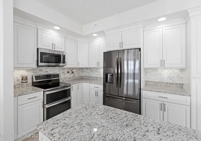 Photo 4 of Condominium at 1045 Hwy A1A #905, Satellite Beach, FL 32937 | MLS# 899746 |  | Sold on 2021-04-01
