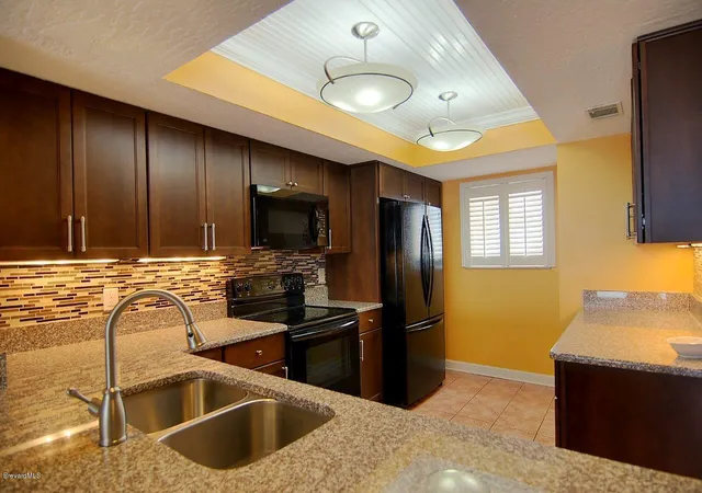 Photo 3 of Condominium at 55 N 4Th St #402, Cocoa Beach, FL 32931 | MLS# 749880 | | Sold on 2016-05-05