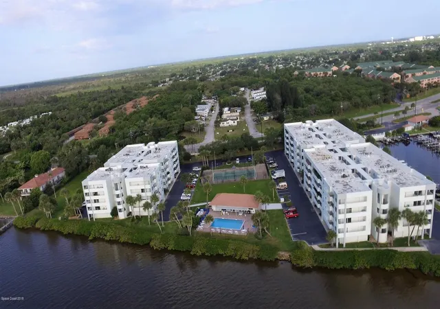 Condominium at 5011 Dixie Hwy Ne #104, Palm Bay, FL 32905 | MLS# 822734 | | Sold on 2018-09-13