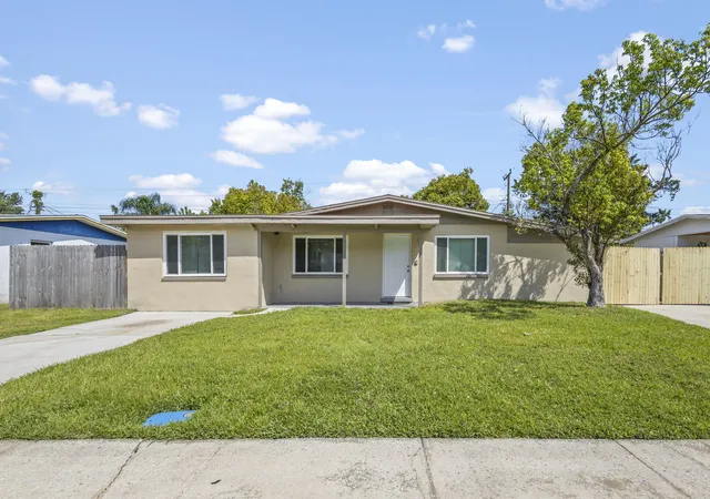 Photo 2 of Sale Pending at 2472 Victor Rd, Cocoa, FL 32926 | MLS# 1008795 | Listing updated on 2026-05-07