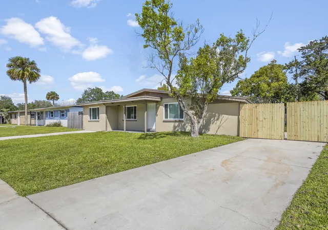 Photo 3 of Sale Pending at 2472 Victor Rd, Cocoa, FL 32926 | MLS# 1008795 | Listing updated on 2026-05-07