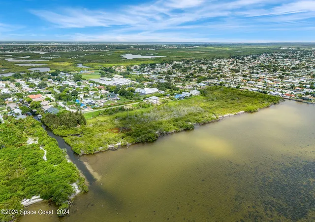 5th image of 243719778 Sun Pointe Pl, Merritt Island, FL 32952 | MLS# 1023115