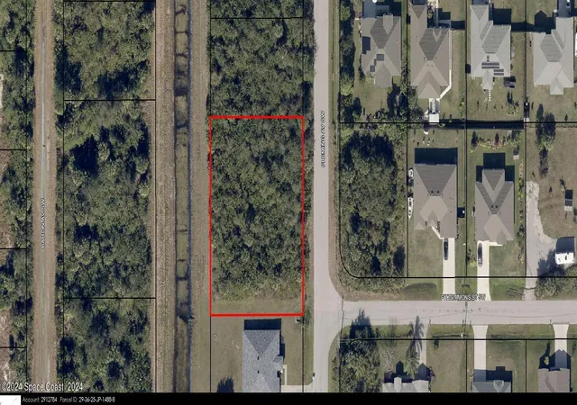 Photo 4 of Sale Pending at 2428 Fleming Ave Sw, Palm Bay, FL 32908 | MLS# 1023589 | Listing updated on 2026-09-01