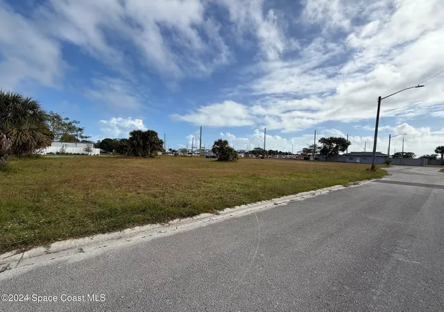 Photo 4 of Land for sale at 1920 Magnolia Ave, Melbourne, FL 32935 | MLS# 1032531 | Listing updated on 2026-04-23