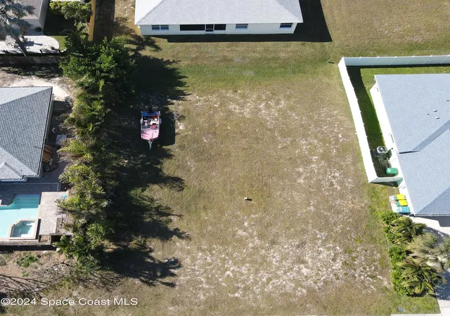 4th image of 320 S Brevard Ave, Cocoa Beach, FL 32931 | MLS# 1032826