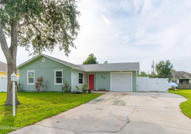 Photo 2 of Sale Pending at 530 Prelude St Nw, Palm Bay, FL 32907 | MLS# 1034863 | Listing updated on 2026-05-07