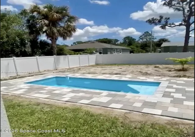 Photo 3 of Single family home for sale at 435 Goldsmith Ave Nw, Palm Bay, FL 32907 | MLS# 1035607 | Listing updated on 2026-06-09