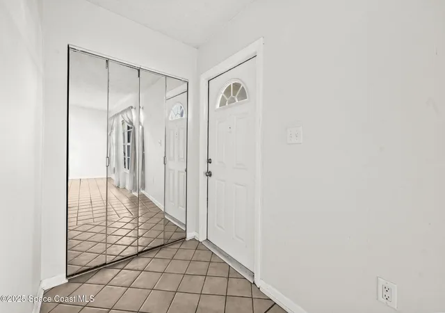 Listing Photo 4 - Condo for sale in building located at 407 Ibis Ln, Satellite Beach, FL 32937 - Unit #4-6