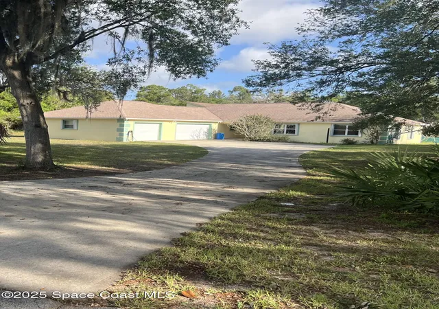 3rd image of 4220 Robins Hill Ct, Mims, FL 32754 | MLS# 1042322
