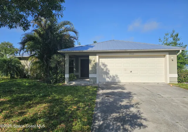 Photo 1 of Sale Pending at 7745 99th Ct, Vero Beach, FL 32967 | MLS# 1043852 | Listing updated on 2025-07-15