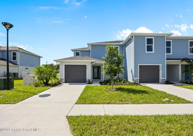 Photo 3 of Multi family home for sale at 207 237 Hidden Woods Pl, Melbourne, FL 32901 | MLS# 1044479 | Listing updated on 2026-08-21
