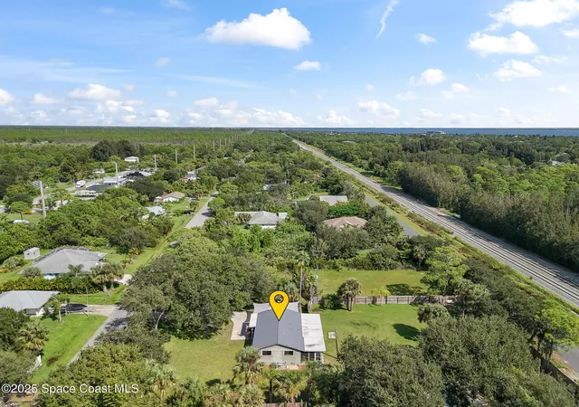 3rd image of 9633 Honeysuckle Dr, Sebastian, FL 32976 | MLS# 1045309