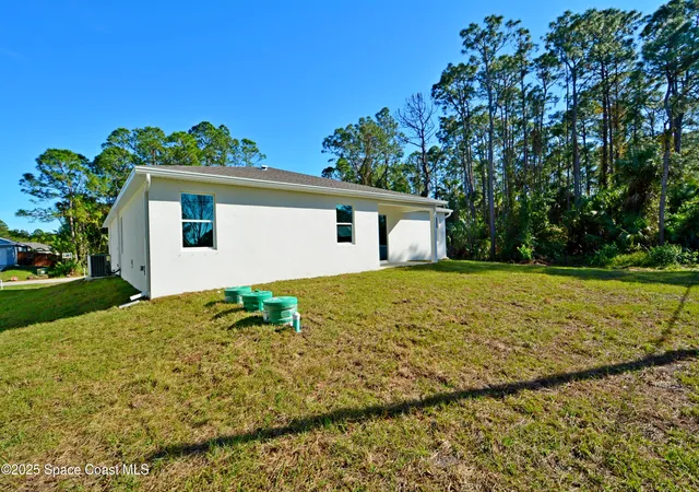 5th image of 883 Parrotfish St Sw, Palm Bay, FL 32908 | MLS# 1047221