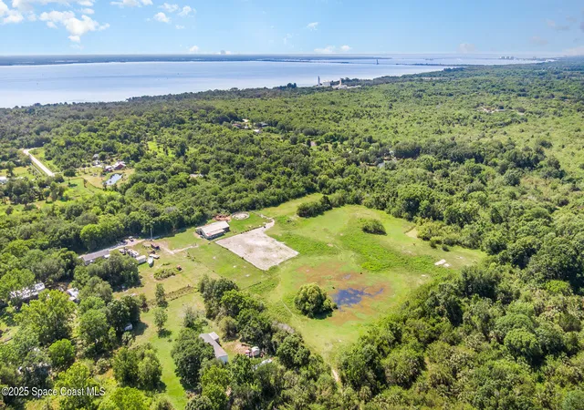 Homes for sale in Mims, FL | 2675 Brockett Rd, Mims, FL 32754 | MLS# 1047771