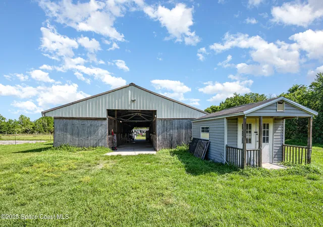 Homes for sale in Mims, FL | 2675 Brockett Rd, Mims, FL 32754 | MLS# 1047771