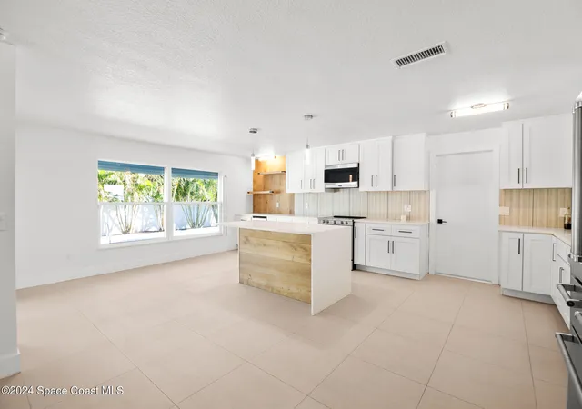 3rd image of 360 E Riviera Blvd, Indialantic, FL 32903 | MLS# 1050394