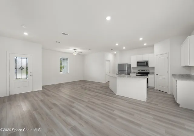 Photo 4 of Single family home for sale at 1389 Giralda Cir Nw, Palm Bay, FL 32907 | MLS# 1051442 | Listing updated on 2026-08-26