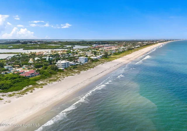Listing Photo 5 - Condo for sale in building located at 1155 S Atlantic Ave, Cocoa Beach, FL 32931 - Unit #203
