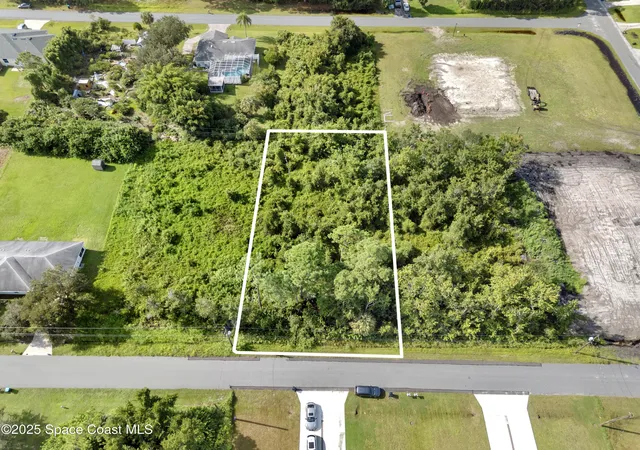 2nd image of 1626 Chamorro St Se, Palm Bay, FL 32909 | MLS# 1055942