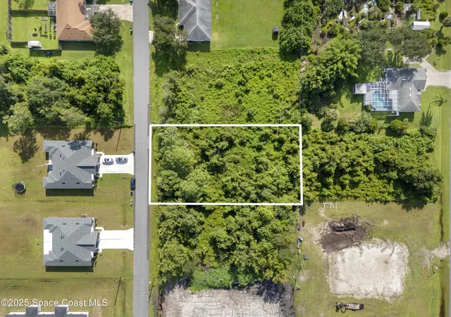 3rd image of 1626 Chamorro St Se, Palm Bay, FL 32909 | MLS# 1055942