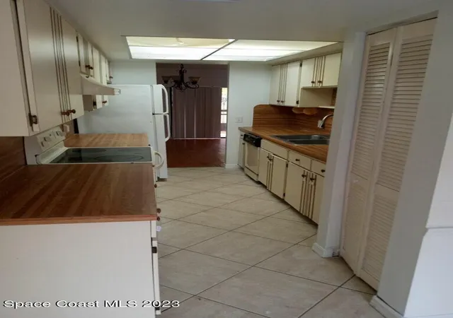 Photo 4 of Townhouse for sale at 1910 Cashew Courtway, Titusville, FL 32780 | MLS# 1056687 | Listing updated on 2026-05-08